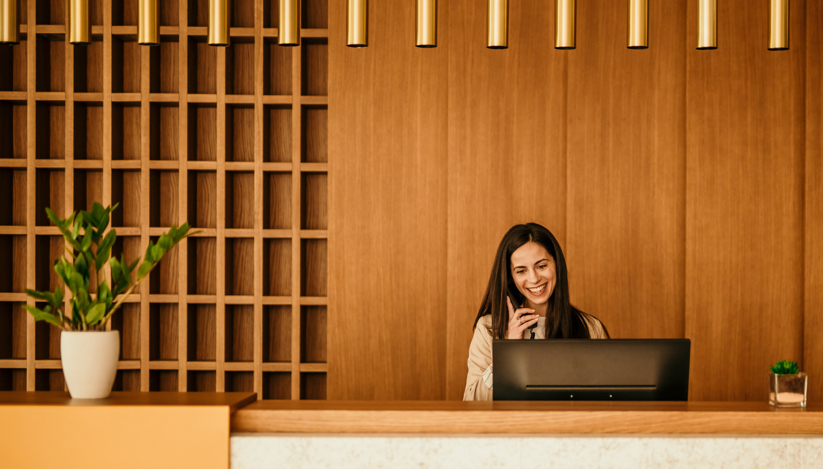 AI concierge for hotels automating front desk tasks through guest messaging